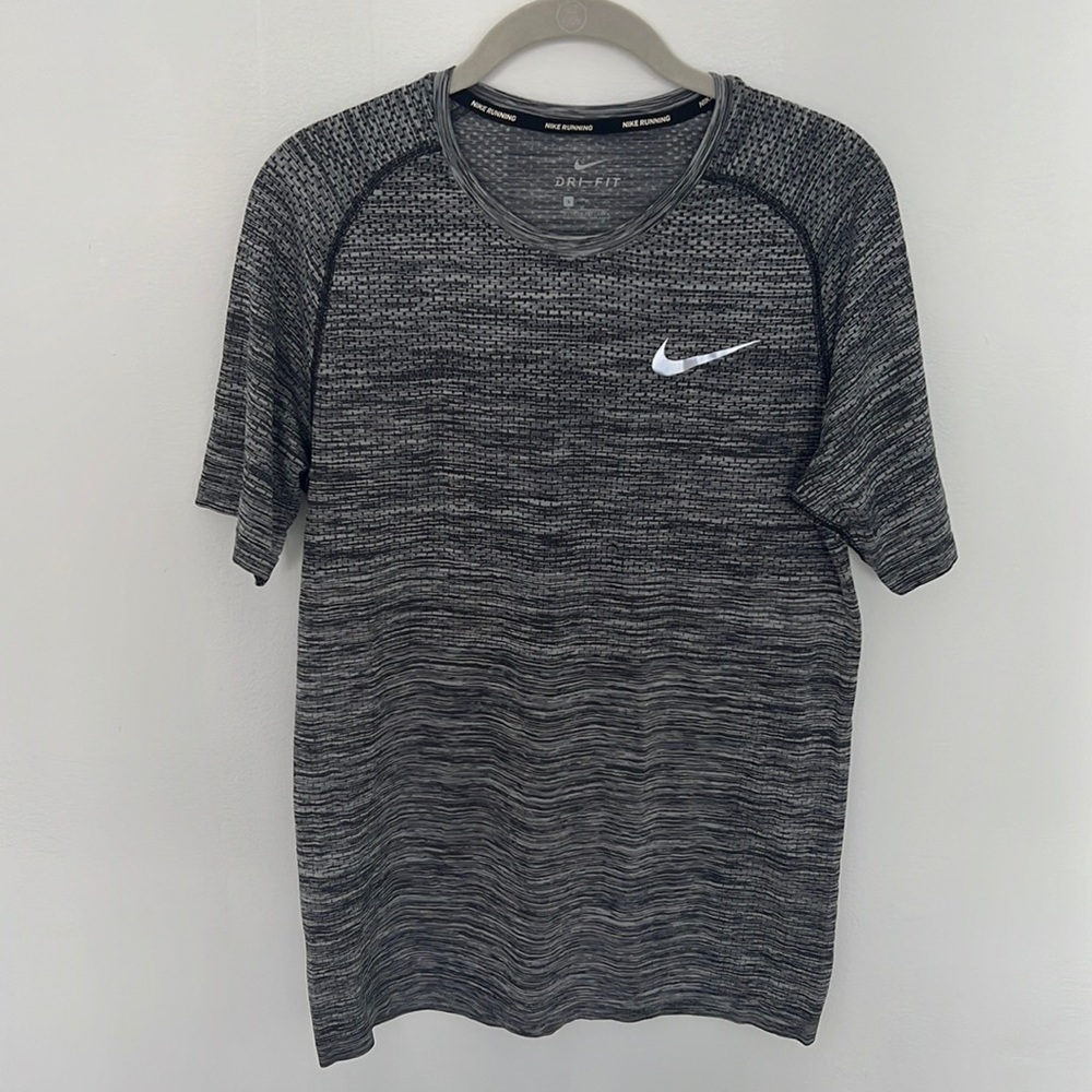 Nike Dri-Fit Knit Training/Running Shirt, Size Small